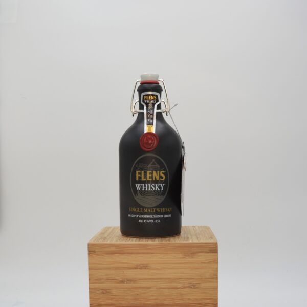Flensburger Brauerei - Flens Single Malt Whisky im limitierten Sterling- Cup-Edition-Set – Bild 2