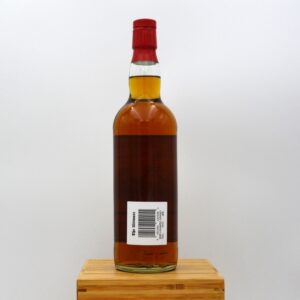 Alternative view of Unnamed Orkney 2006 (The Ultimate Whisky Company)