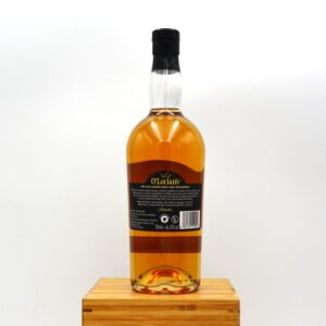 Alternative view of O'Loclan's Single Malt Irish Whiskey