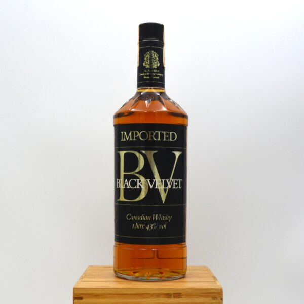 Black Velvet Distillery - Imported Canadian Whisky 1979/1980