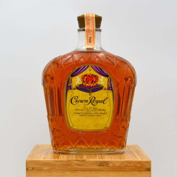Crown Royal - Fine De Luxe Blended Canadian Whiskey 1974