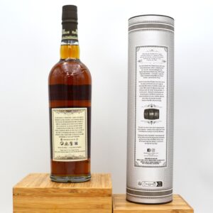 Alternative view of Bunnahabhain - 18yo Old Particular (Douglas Laing)